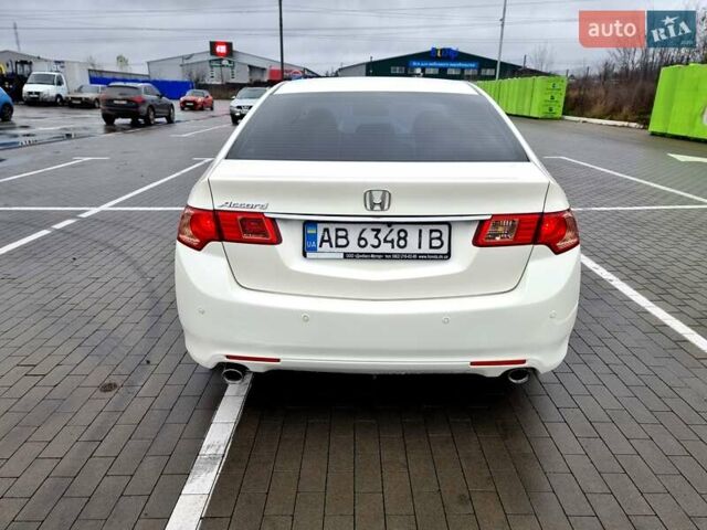 Белый Хонда Аккорд, объемом двигателя 2.35 л и пробегом 227 тыс. км за 10950 $, фото 14 на Automoto.ua