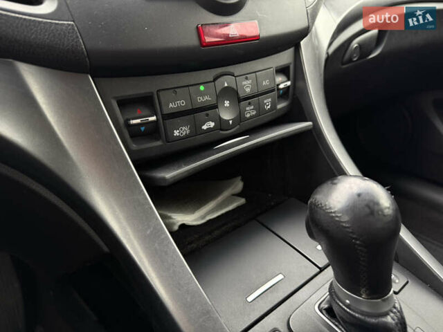 Белый Хонда Аккорд, объемом двигателя 2.2 л и пробегом 170 тыс. км за 10900 $, фото 28 на Automoto.ua