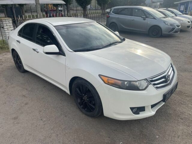 Белый Хонда Аккорд, объемом двигателя 2.4 л и пробегом 204 тыс. км за 4650 $, фото 4 на Automoto.ua