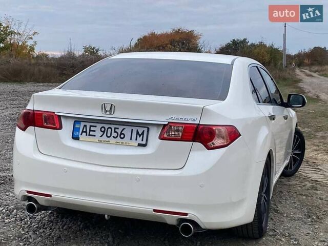 Белый Хонда Аккорд, объемом двигателя 2.4 л и пробегом 177 тыс. км за 9900 $, фото 11 на Automoto.ua