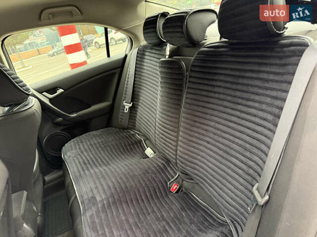 Белый Хонда Аккорд, объемом двигателя 2.2 л и пробегом 170 тыс. км за 10900 $, фото 25 на Automoto.ua