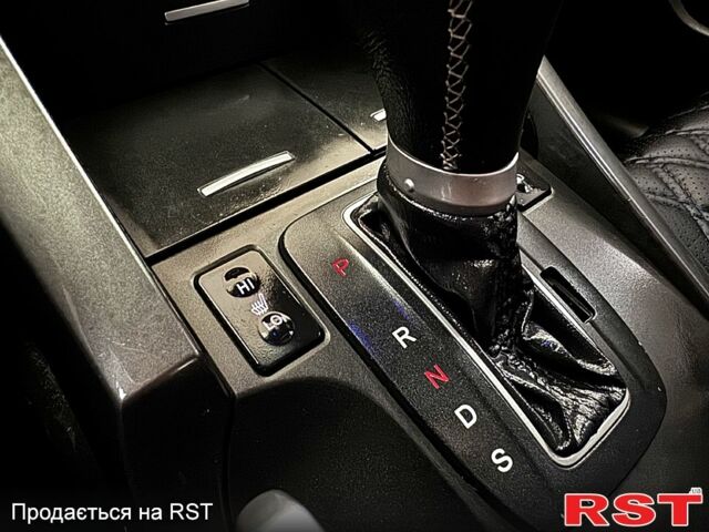 Белый Хонда Аккорд, объемом двигателя 2 л и пробегом 189 тыс. км за 9900 $, фото 12 на Automoto.ua