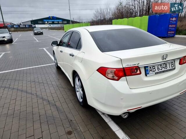 Белый Хонда Аккорд, объемом двигателя 2.35 л и пробегом 227 тыс. км за 10950 $, фото 15 на Automoto.ua