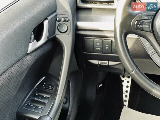 Білий Хонда Аккорд, об'ємом двигуна 2.35 л та пробігом 156 тис. км за 9999 $, фото 35 на Automoto.ua