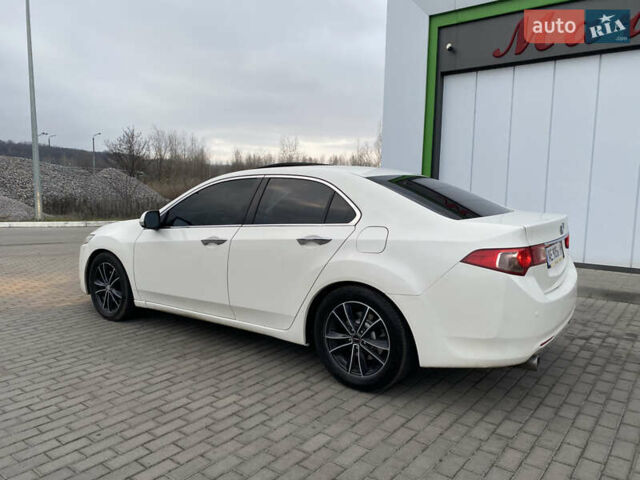 Білий Хонда Аккорд, об'ємом двигуна 2.35 л та пробігом 179 тис. км за 10500 $, фото 8 на Automoto.ua