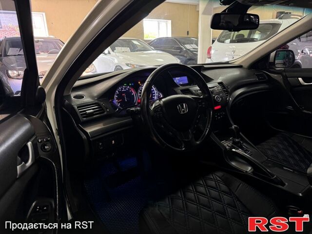 Белый Хонда Аккорд, объемом двигателя 2 л и пробегом 189 тыс. км за 9900 $, фото 9 на Automoto.ua