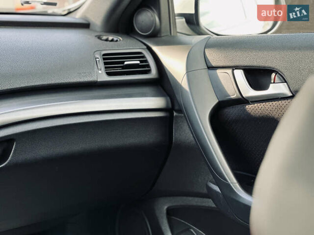 Білий Хонда Аккорд, об'ємом двигуна 2.35 л та пробігом 156 тис. км за 9999 $, фото 33 на Automoto.ua