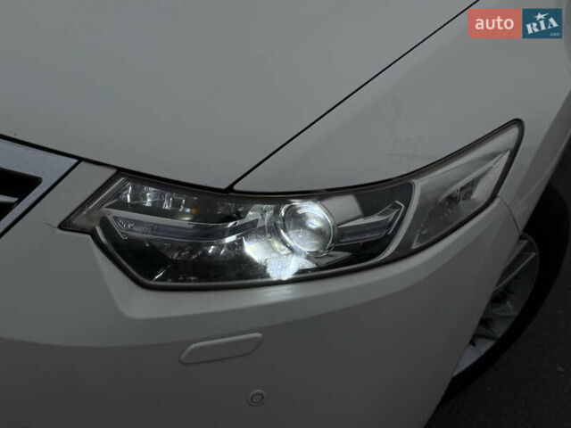 Белый Хонда Аккорд, объемом двигателя 2.2 л и пробегом 170 тыс. км за 10900 $, фото 3 на Automoto.ua
