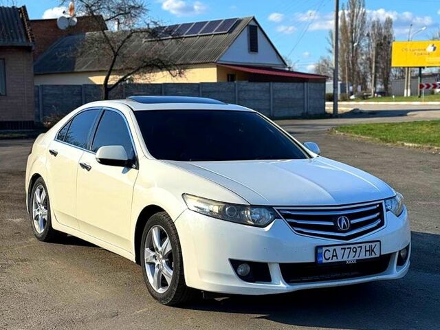 Білий Хонда Аккорд, об'ємом двигуна 2.4 л та пробігом 262 тис. км за 9750 $, фото 1 на Automoto.ua