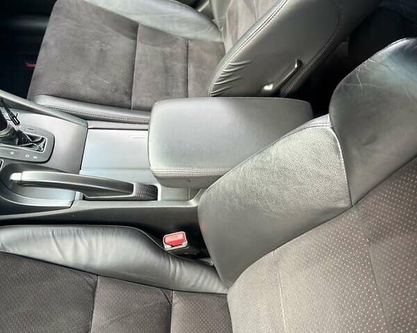 Белый Хонда Аккорд, объемом двигателя 2.4 л и пробегом 160 тыс. км за 11500 $, фото 16 на Automoto.ua