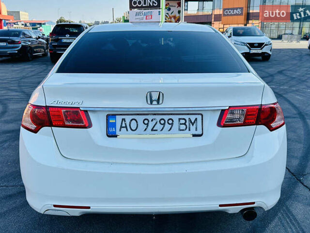Белый Хонда Аккорд, объемом двигателя 2 л и пробегом 317 тыс. км за 7999 $, фото 3 на Automoto.ua