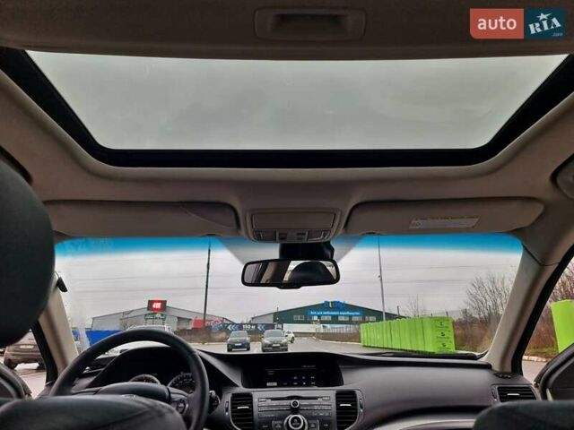 Белый Хонда Аккорд, объемом двигателя 2.35 л и пробегом 227 тыс. км за 10950 $, фото 35 на Automoto.ua