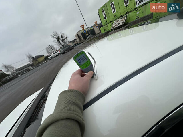 Белый Хонда Аккорд, объемом двигателя 2.4 л и пробегом 227 тыс. км за 9999 $, фото 66 на Automoto.ua