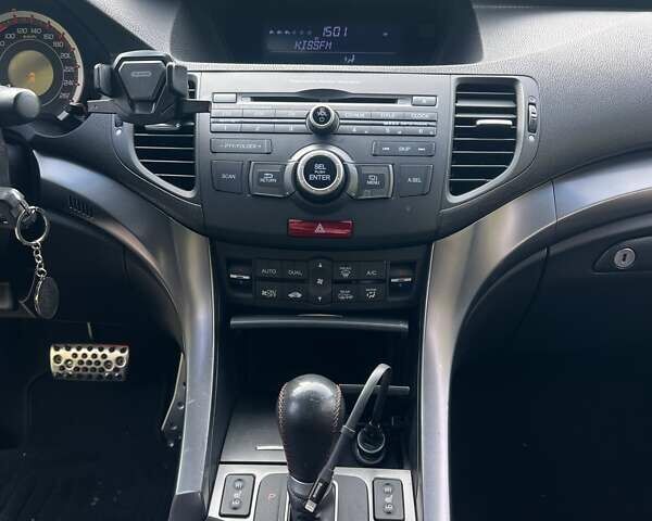 Белый Хонда Аккорд, объемом двигателя 2.4 л и пробегом 160 тыс. км за 11500 $, фото 22 на Automoto.ua