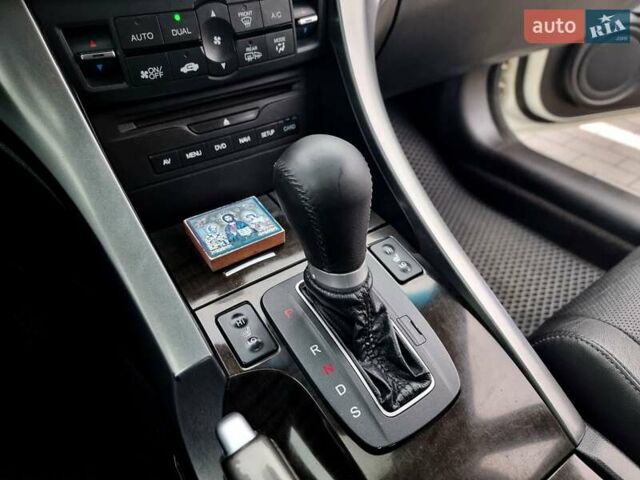 Белый Хонда Аккорд, объемом двигателя 2.35 л и пробегом 227 тыс. км за 10950 $, фото 30 на Automoto.ua