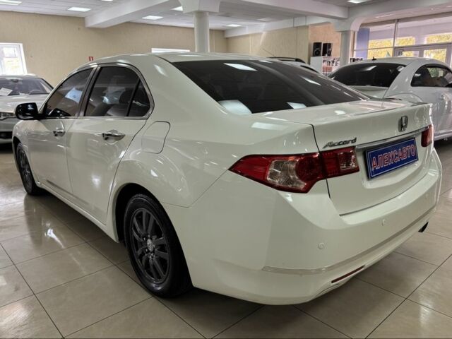 Белый Хонда Аккорд, объемом двигателя 2 л и пробегом 189 тыс. км за 9900 $, фото 1 на Automoto.ua