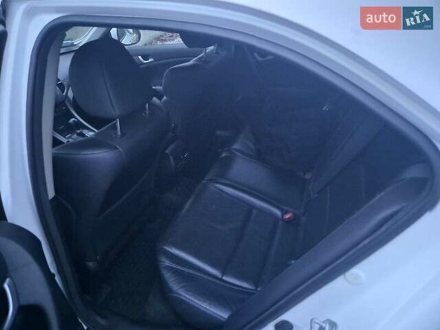 Белый Хонда Аккорд, объемом двигателя 2 л и пробегом 199 тыс. км за 10950 $, фото 11 на Automoto.ua