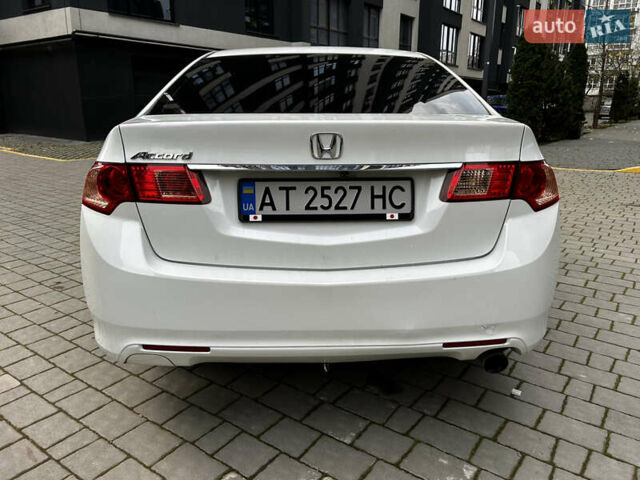 Белый Хонда Аккорд, объемом двигателя 2 л и пробегом 231 тыс. км за 8950 $, фото 5 на Automoto.ua