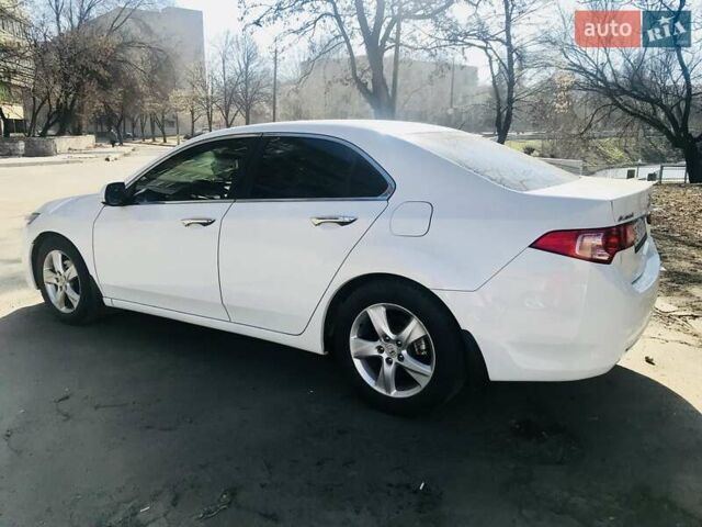 Белый Хонда Аккорд, объемом двигателя 2 л и пробегом 164 тыс. км за 12000 $, фото 5 на Automoto.ua