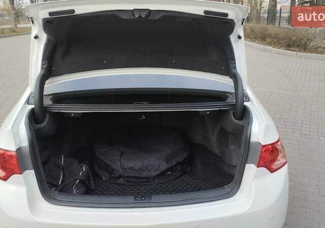 Білий Хонда Аккорд, об'ємом двигуна 2.4 л та пробігом 120 тис. км за 12500 $, фото 14 на Automoto.ua