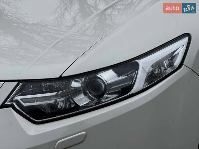 Білий Хонда Аккорд, об'ємом двигуна 2.4 л та пробігом 169 тис. км за 11350 $, фото 8 на Automoto.ua