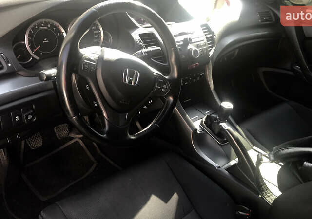 Белый Хонда Аккорд, объемом двигателя 2 л и пробегом 164 тыс. км за 12000 $, фото 3 на Automoto.ua