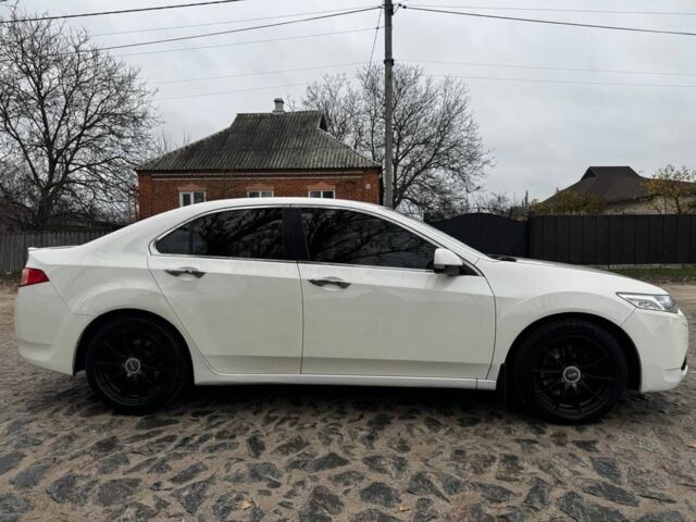 Белый Хонда Аккорд, объемом двигателя 2.4 л и пробегом 169 тыс. км за 10999 $, фото 1 на Automoto.ua