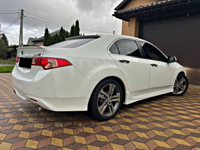 Хонда Аккорд 2012 в Киеве на Automoto.ua Белый Хонда Аккорд, объемом двигателя 2.4 л и пробегом 184 тыс. км за 12450 $, фото 14 на Automoto.ua