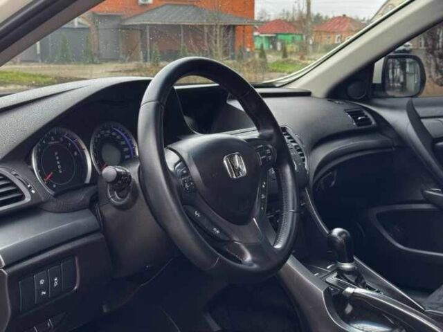 Белый Хонда Аккорд, объемом двигателя 0 л и пробегом 169 тыс. км за 5000 $, фото 6 на Automoto.ua