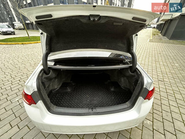 Белый Хонда Аккорд, объемом двигателя 2 л и пробегом 231 тыс. км за 8950 $, фото 19 на Automoto.ua