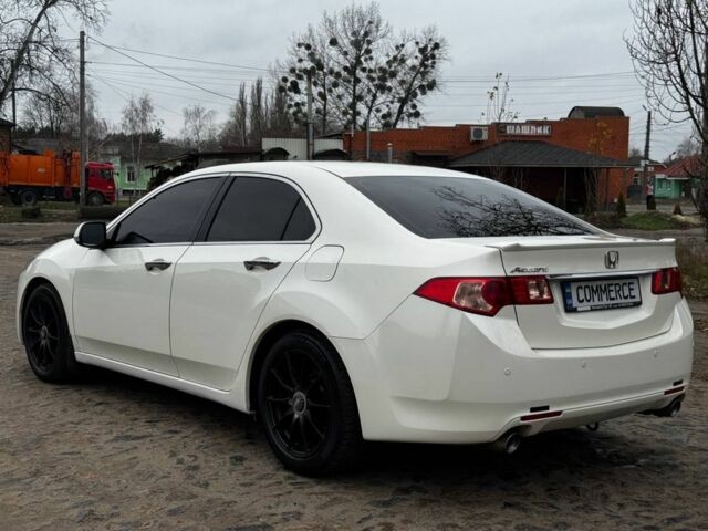 Белый Хонда Аккорд, объемом двигателя 2.4 л и пробегом 169 тыс. км за 10999 $, фото 3 на Automoto.ua