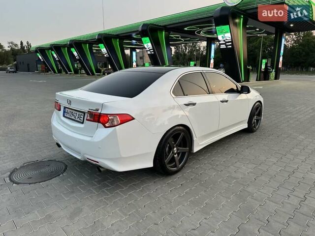 Белый Хонда Аккорд, объемом двигателя 2.4 л и пробегом 180 тыс. км за 12500 $, фото 10 на Automoto.ua