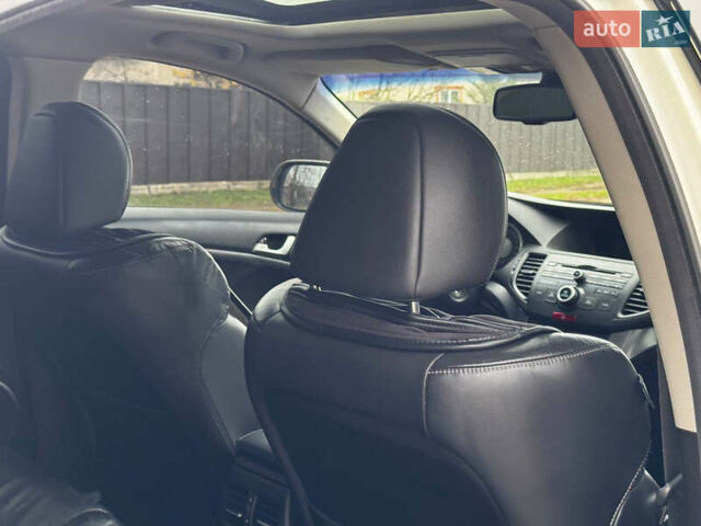 Білий Хонда Аккорд, об'ємом двигуна 2.4 л та пробігом 169 тис. км за 11350 $, фото 43 на Automoto.ua