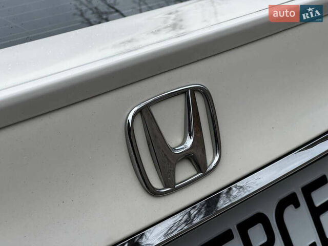 Білий Хонда Аккорд, об'ємом двигуна 2.4 л та пробігом 169 тис. км за 11350 $, фото 20 на Automoto.ua
