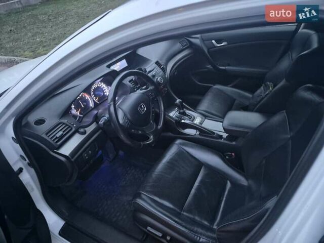 Белый Хонда Аккорд, объемом двигателя 2 л и пробегом 199 тыс. км за 10950 $, фото 8 на Automoto.ua