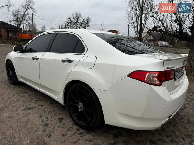 Білий Хонда Аккорд, об'ємом двигуна 2.4 л та пробігом 169 тис. км за 11350 $, фото 22 на Automoto.ua