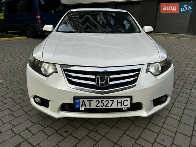 Белый Хонда Аккорд, объемом двигателя 2 л и пробегом 231 тыс. км за 8950 $, фото 13 на Automoto.ua