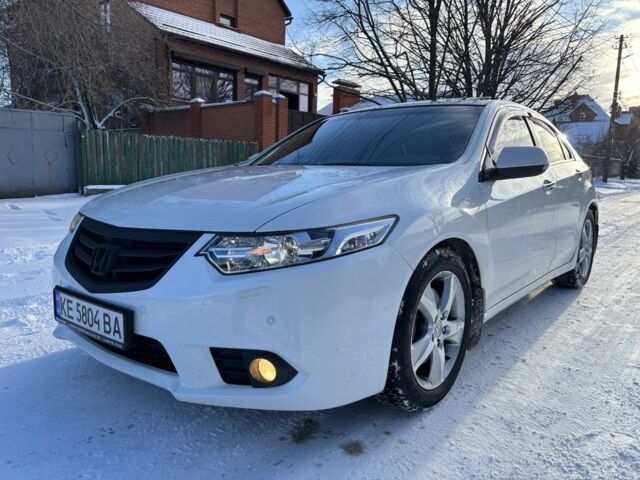 Белый Хонда Аккорд, объемом двигателя 2.4 л и пробегом 202 тыс. км за 12500 $, фото 4 на Automoto.ua