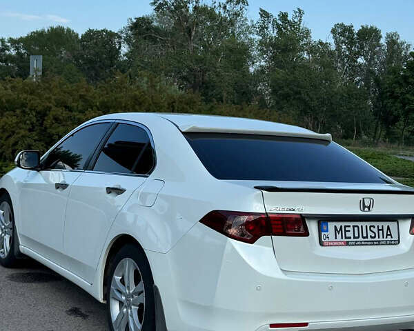 Белый Хонда Аккорд, объемом двигателя 2 л и пробегом 113 тыс. км за 12300 $, фото 5 на Automoto.ua