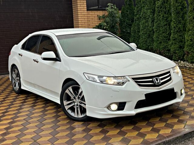 Хонда Аккорд 2012 в Киеве на Automoto.ua Белый Хонда Аккорд, объемом двигателя 2.4 л и пробегом 184 тыс. км за 12450 $, фото 10 на Automoto.ua