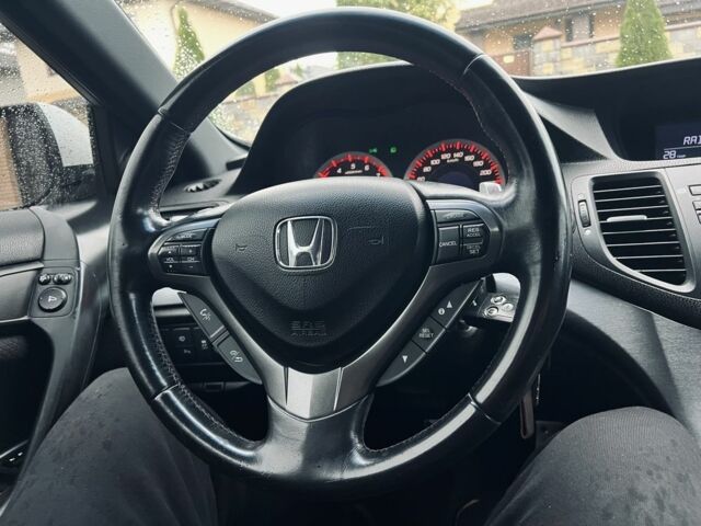 Хонда Аккорд 2012 в Киеве на Automoto.ua Белый Хонда Аккорд, объемом двигателя 2.4 л и пробегом 184 тыс. км за 12450 $, фото 21 на Automoto.ua