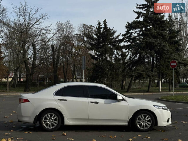 Білий Хонда Аккорд, об'ємом двигуна 2 л та пробігом 83 тис. км за 10799 $, фото 4 на Automoto.ua