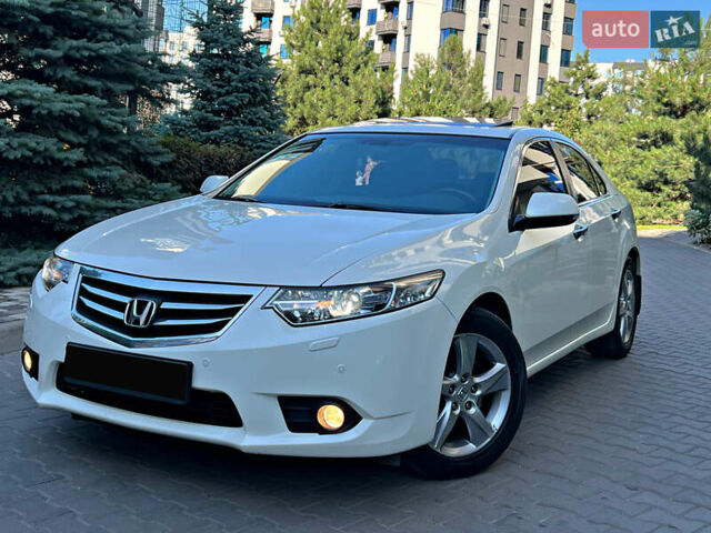 Білий Хонда Аккорд, об'ємом двигуна 2.4 л та пробігом 167 тис. км за 12450 $, фото 65 на Automoto.ua