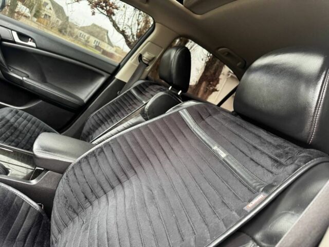 Белый Хонда Аккорд, объемом двигателя 2.4 л и пробегом 169 тыс. км за 10999 $, фото 6 на Automoto.ua