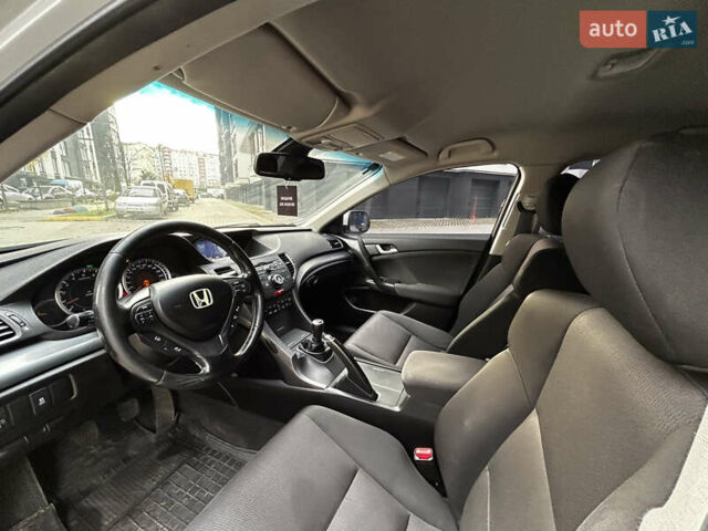 Белый Хонда Аккорд, объемом двигателя 2 л и пробегом 231 тыс. км за 8950 $, фото 36 на Automoto.ua