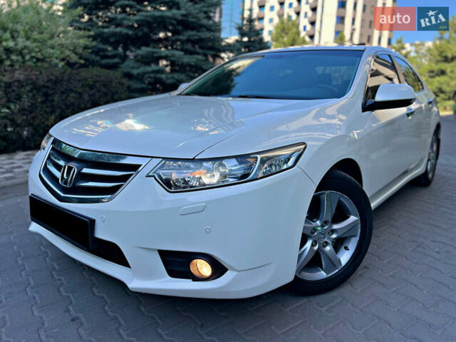 Білий Хонда Аккорд, об'ємом двигуна 2.4 л та пробігом 167 тис. км за 12450 $, фото 67 на Automoto.ua