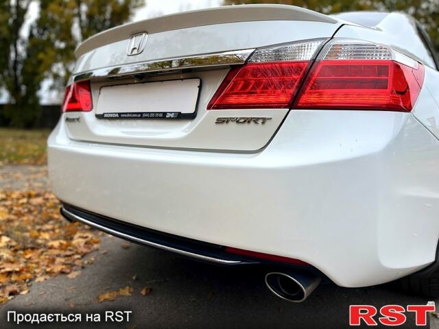 Білий Хонда Аккорд, об'ємом двигуна 2.4 л та пробігом 134 тис. км за 12900 $, фото 10 на Automoto.ua
