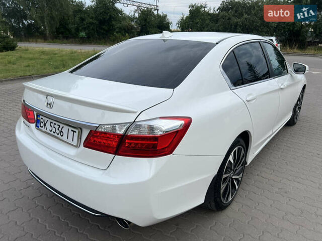 Білий Хонда Аккорд, об'ємом двигуна 2.4 л та пробігом 240 тис. км за 12650 $, фото 6 на Automoto.ua