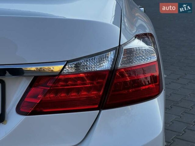 Білий Хонда Аккорд, об'ємом двигуна 2.35 л та пробігом 135 тис. км за 15300 $, фото 11 на Automoto.ua