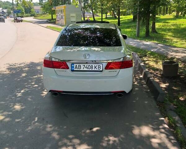 Белый Хонда Аккорд, объемом двигателя 3.5 л и пробегом 147 тыс. км за 16950 $, фото 12 на Automoto.ua